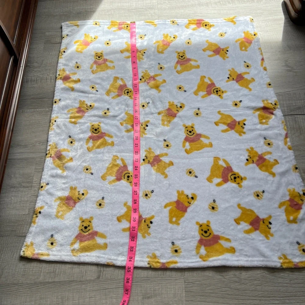 Vintage Winnie the Pooh Baby Bundle Sleeper Bodysuits Blanket Set White Yellow